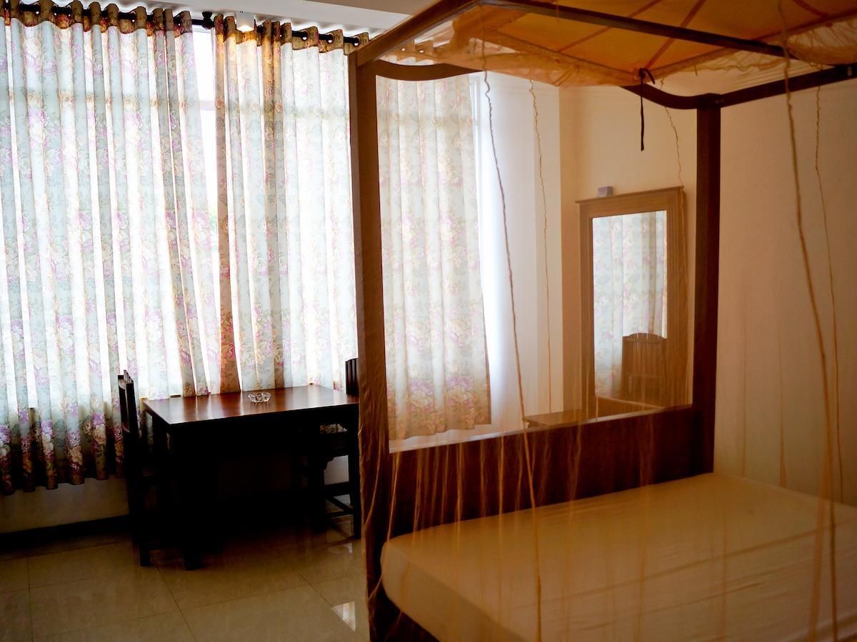 Sayurima Beach Hotel Ahangama Ruang foto